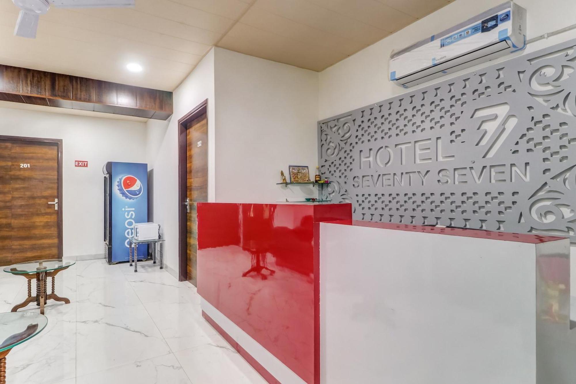Townhouse Hotel Ludhiana Exterior photo