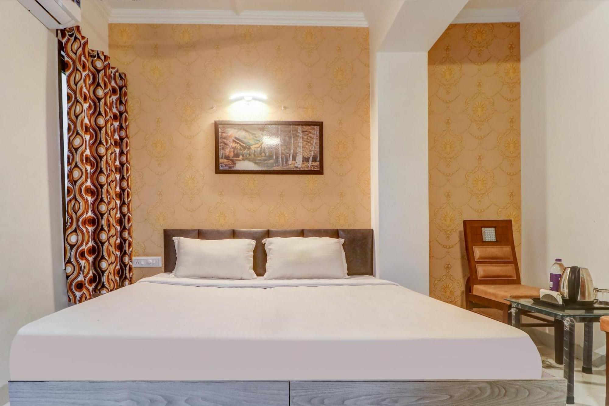 Townhouse Hotel Ludhiana Exterior photo